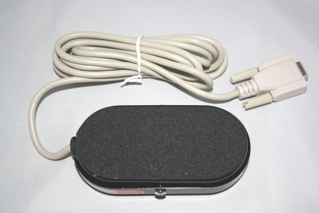 Schick B2501100 CDR Foot Pedal for Dental Imaging Systems thumbnail 2