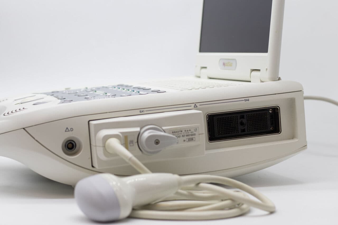 Esaote MyLab 25 Gold Portable Ultrasound System thumbnail 3