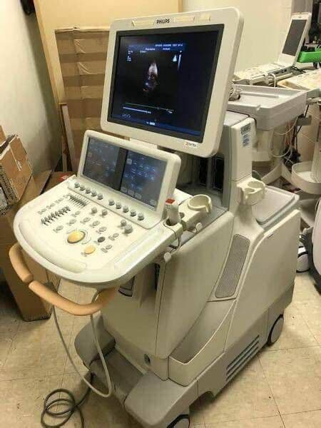 Philips iE33 Cardiovascular Ultrasound System image 1