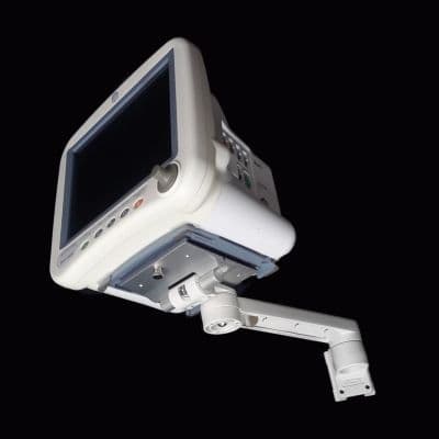 GE CIC Pro Central Monitoring System with 8 Dash 4000 Bedside Monitors thumbnail 8