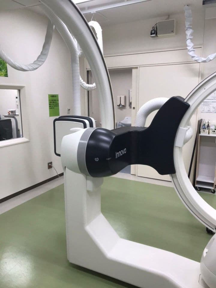 GE Innova IGS 630 Biplane Interventional Angiography System thumbnail 4