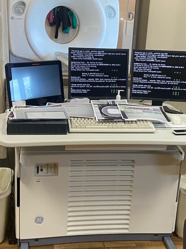 GE Lightspeed 16-Slice CT Scanner System thumbnail 6