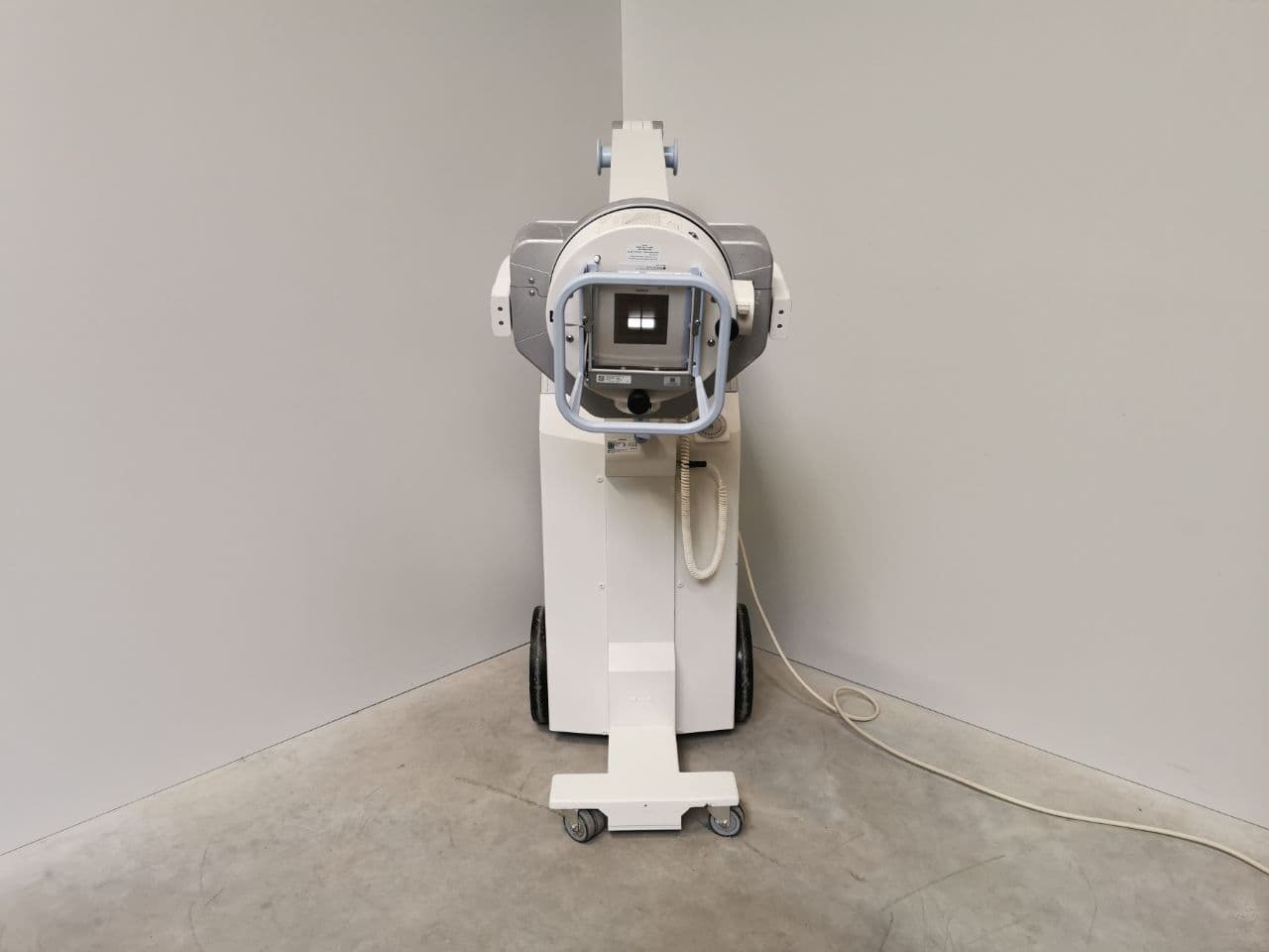 Siemens Mobilett XP Hybrid Mobile X-Ray System thumbnail 5