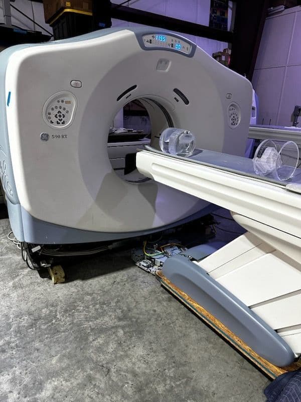 GE 2012 Discovery 590 RT 16-Slice CT Scanner for Oncology and Radiation Therapy thumbnail 5