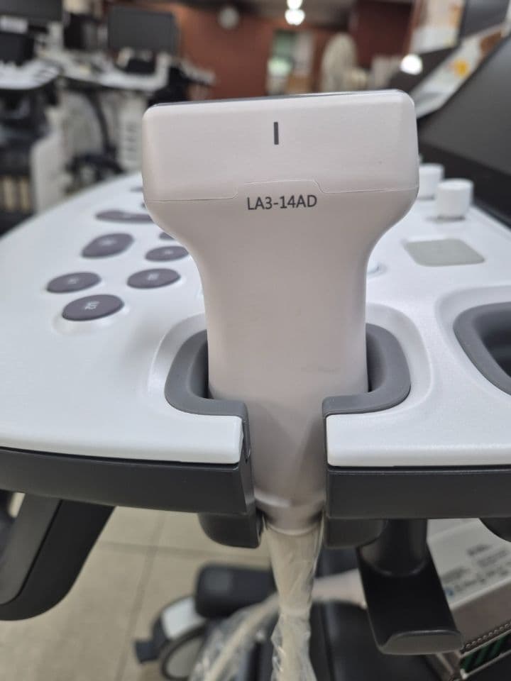 Samsung LA3-14AD Linear Array Ultrasound Transducer thumbnail 3