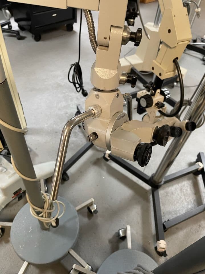 Carl Zeiss OPMI 99 Operating Room Microscope thumbnail 2
