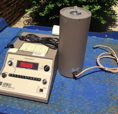 Capintec CRC-12 Radioisotope Dose Calibrator thumbnail 3