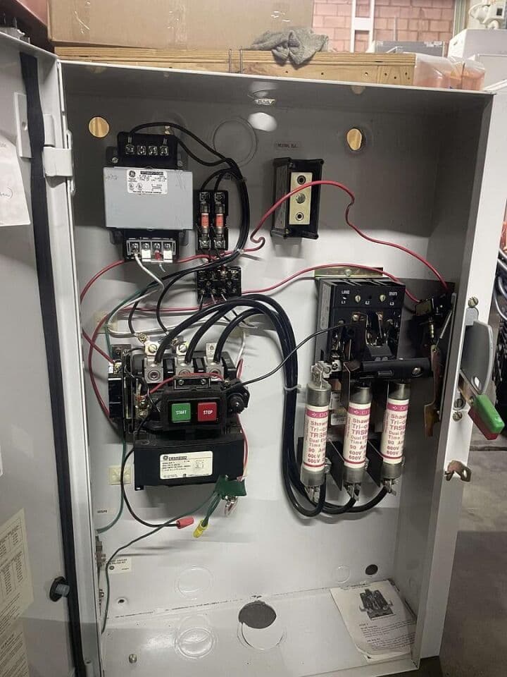GE CR308E112EAFA A-1 Mainline Size 3 Contactor thumbnail 2