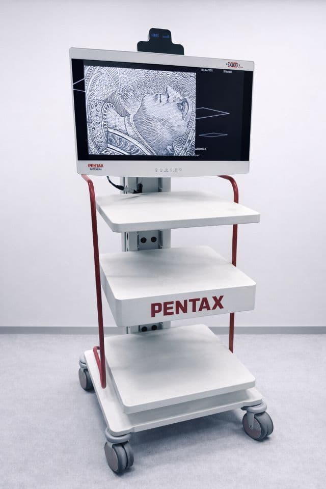For Sale PENTAX EPK-i7010 YOM: 2020 with gastroscope & colonoscope Endoscopy Processor thumbnail 5