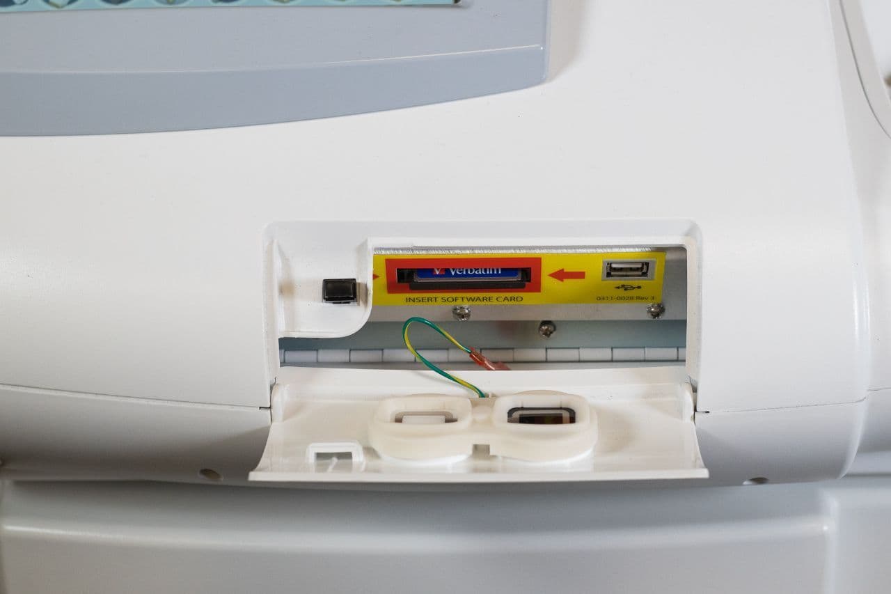 Cynosure Icon Multifunctional Laser IPL Aesthetic Platform thumbnail 5
