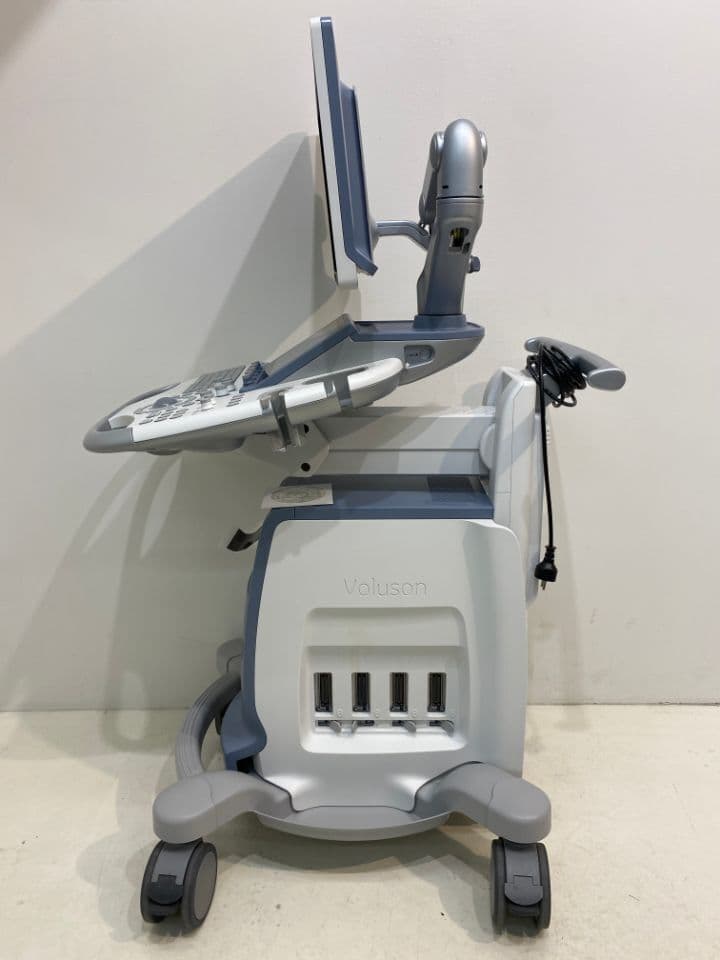 GE Voluson S10 Expert BT22 4D Ultrasound System thumbnail 3