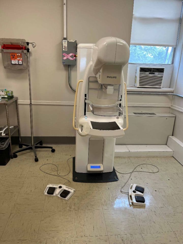 Philips MicroDose Digital Mammography Unit image 1