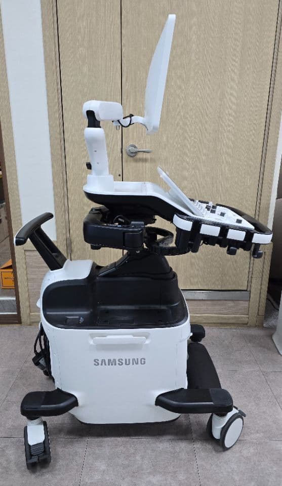 Samsung HERA W10 OB/GYN Ultrasound System thumbnail 4