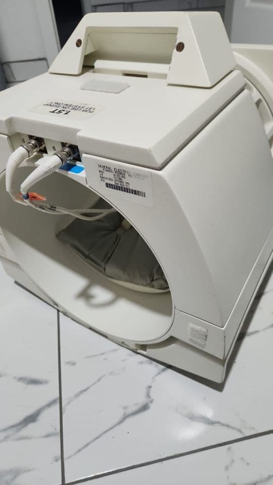 1.5T Quadrature Head MRI Coil from GE, Model 46-282118g2 thumbnail 3