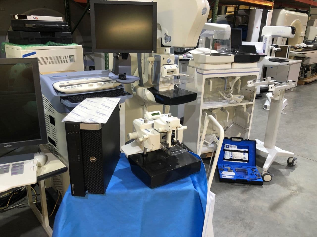 GE 3D SenoClaire Tomosynthesis Digital Mammography Unit thumbnail 2