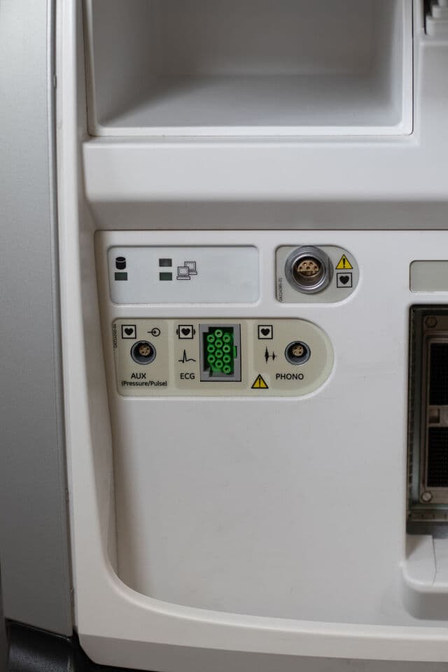 GE Vivid E9 XD Clear Cardiovascular Ultrasound System thumbnail 10