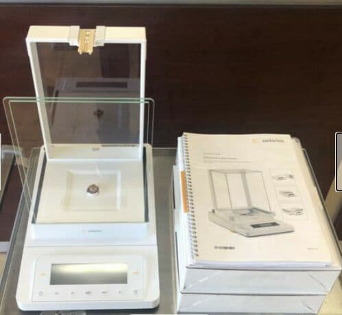 Sartorius MSE324S-100-DU Micro & Analytical Balance thumbnail 2
