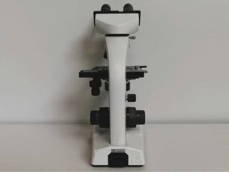 Wetzler WILL Laboratory Microscope thumbnail 4
