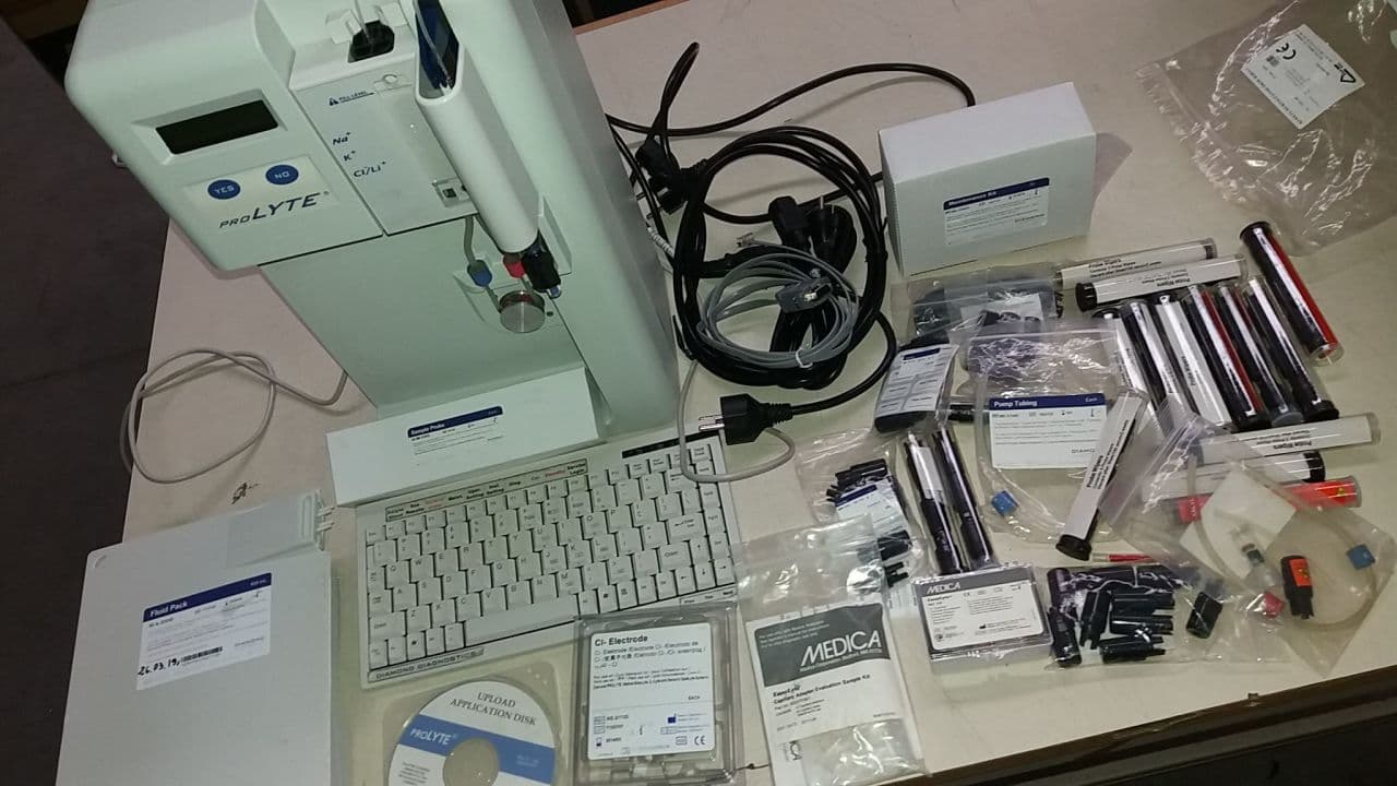 For Rapid Electrolyte Measurement: The Diamond Diagnostics Pro-LYTE Analyzer thumbnail 2