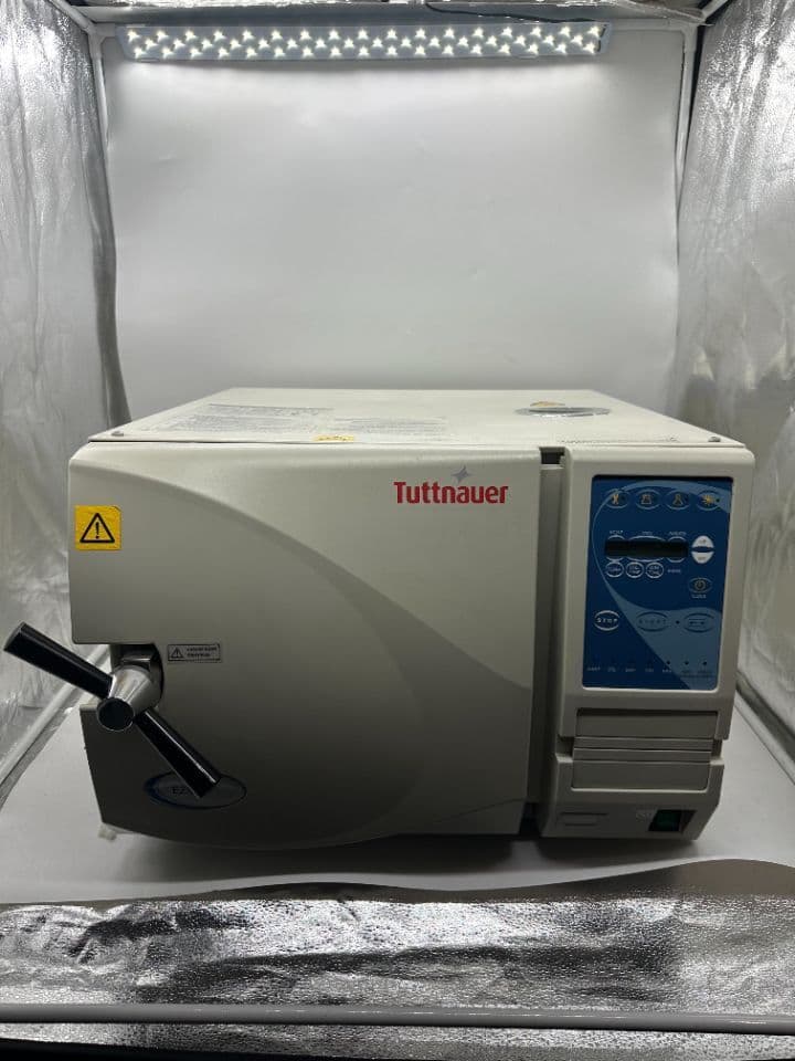 Tuttnauer 234UEA Tabletop Autoclave
