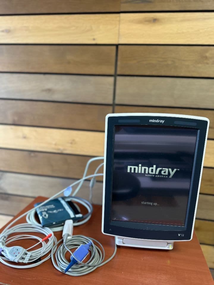 Mindray V12 Patient Monitor for Anesthesia thumbnail 2