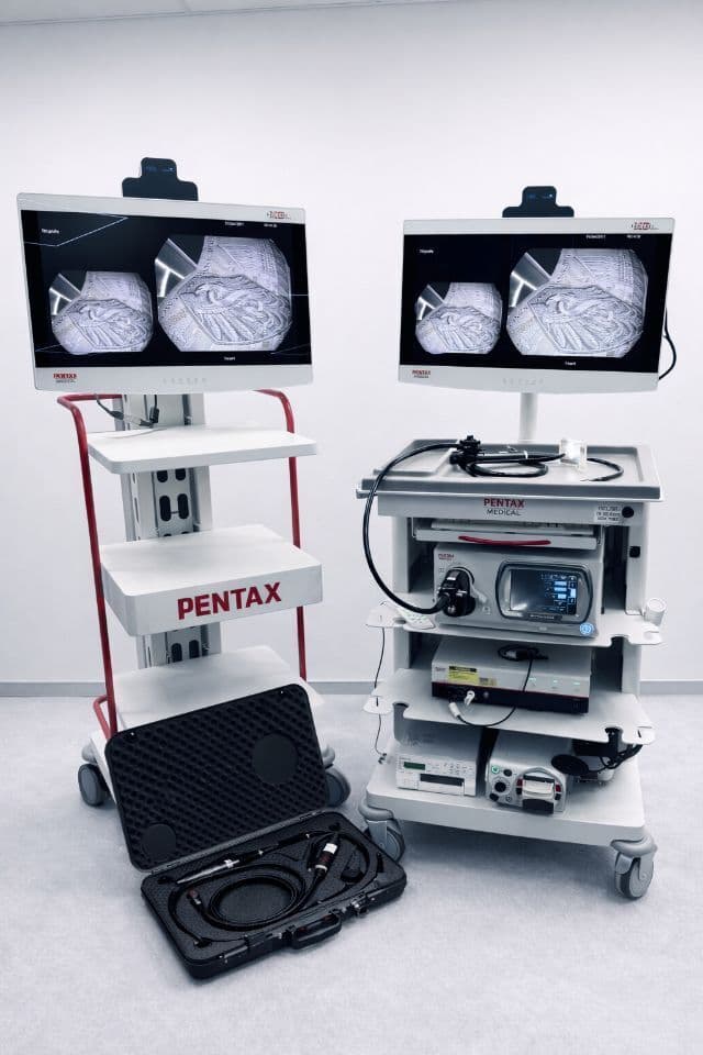 For Sale PENTAX EPK-i7010 YOM: 2020 with gastroscope & colonoscope Endoscopy Processor thumbnail 2