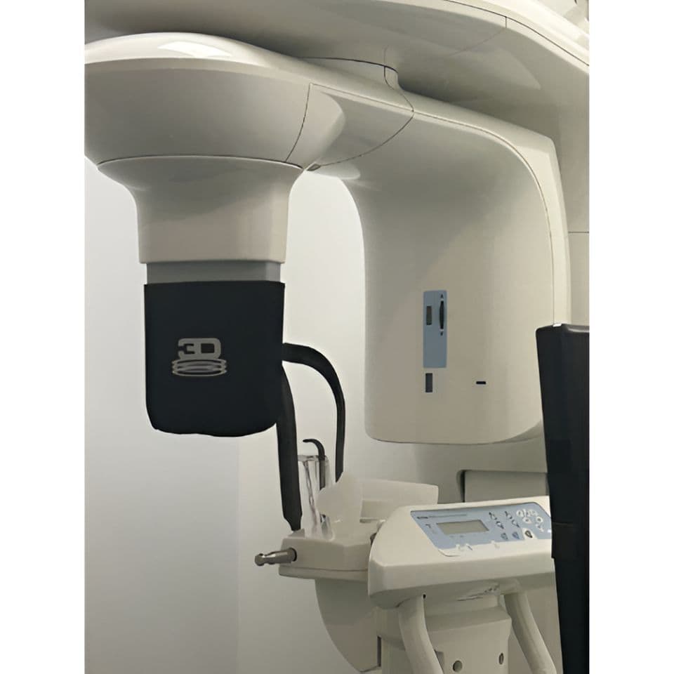 Carestream CS9000 Pan/CBCT 3D Dental X-Ray System thumbnail 3