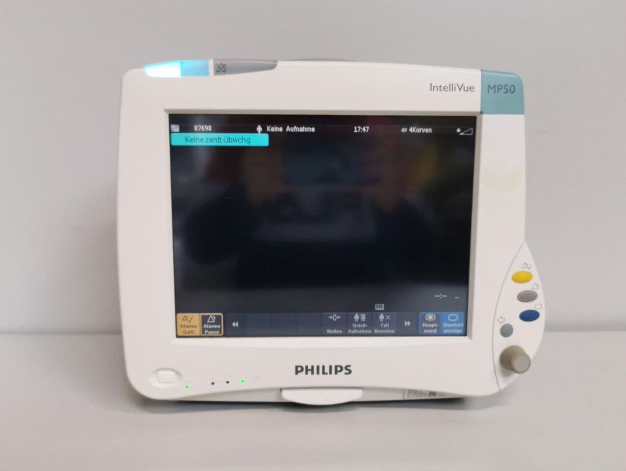 Philips IntelliVue MP50 Bedside Patient Monitor thumbnail 2