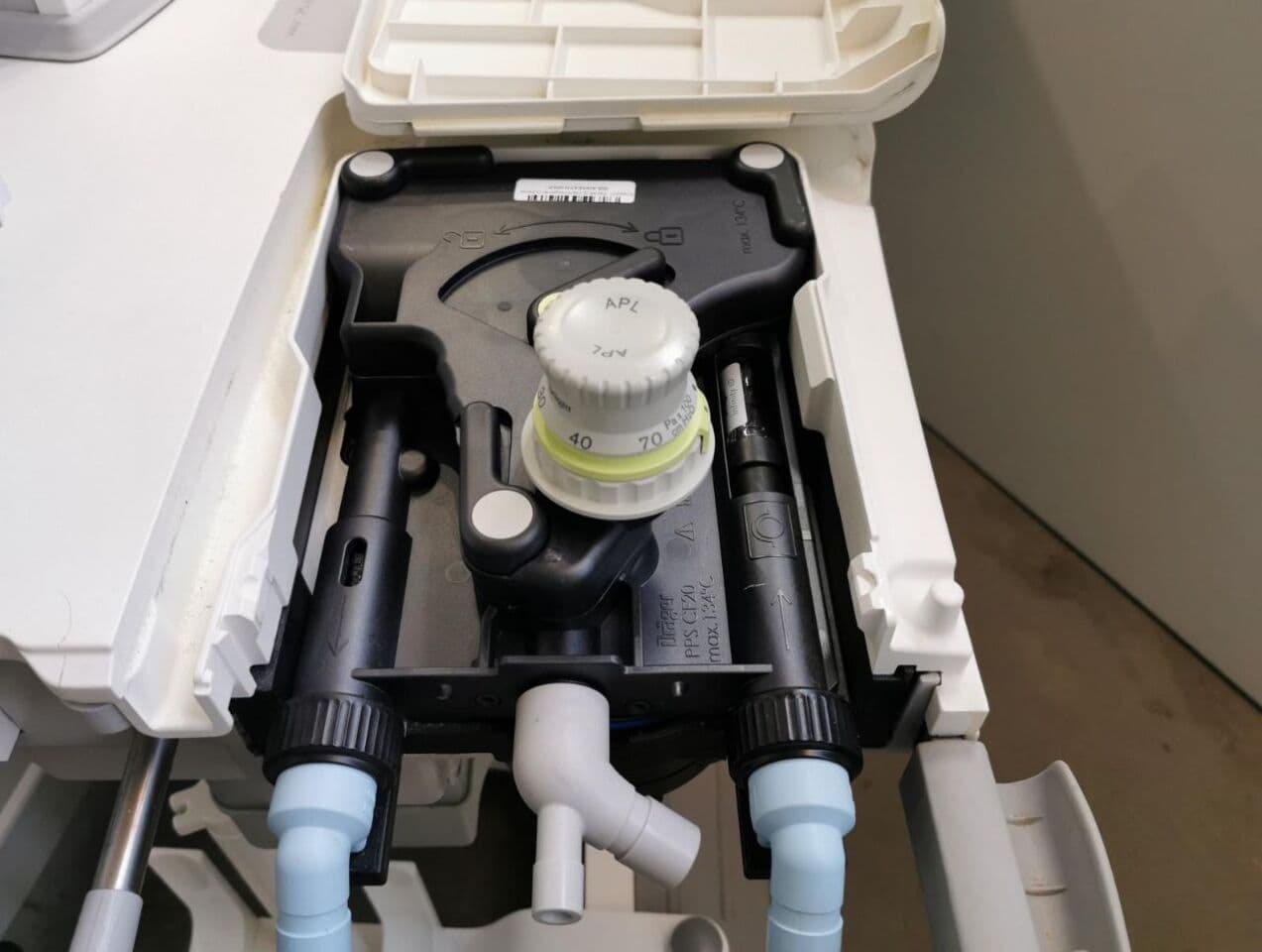 Dräger Perseus A500 Anesthesia Machine thumbnail 7