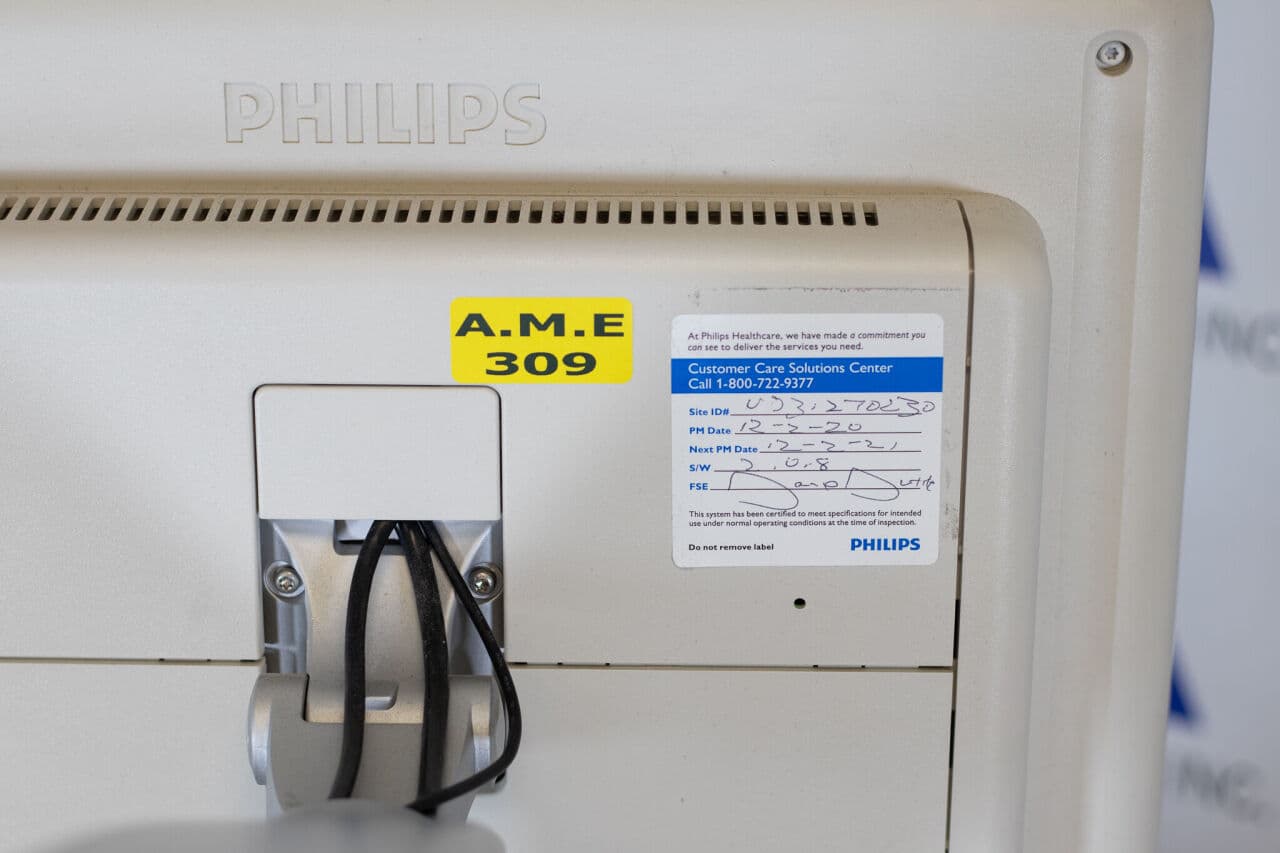 Philips HD11xe Ultrasound System thumbnail 8