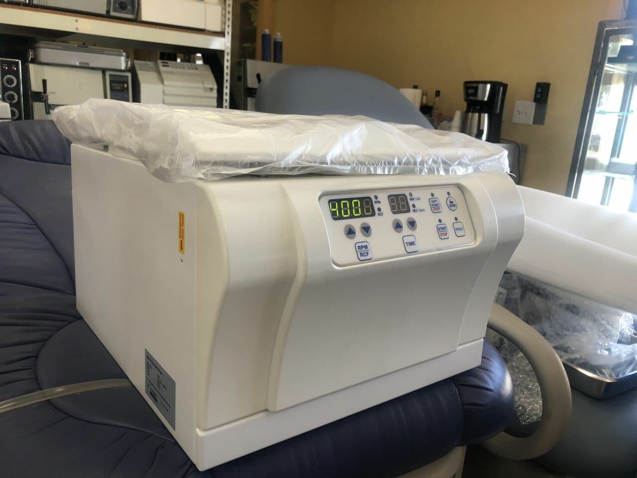 Medikan Bench Top Centrifuge thumbnail 2