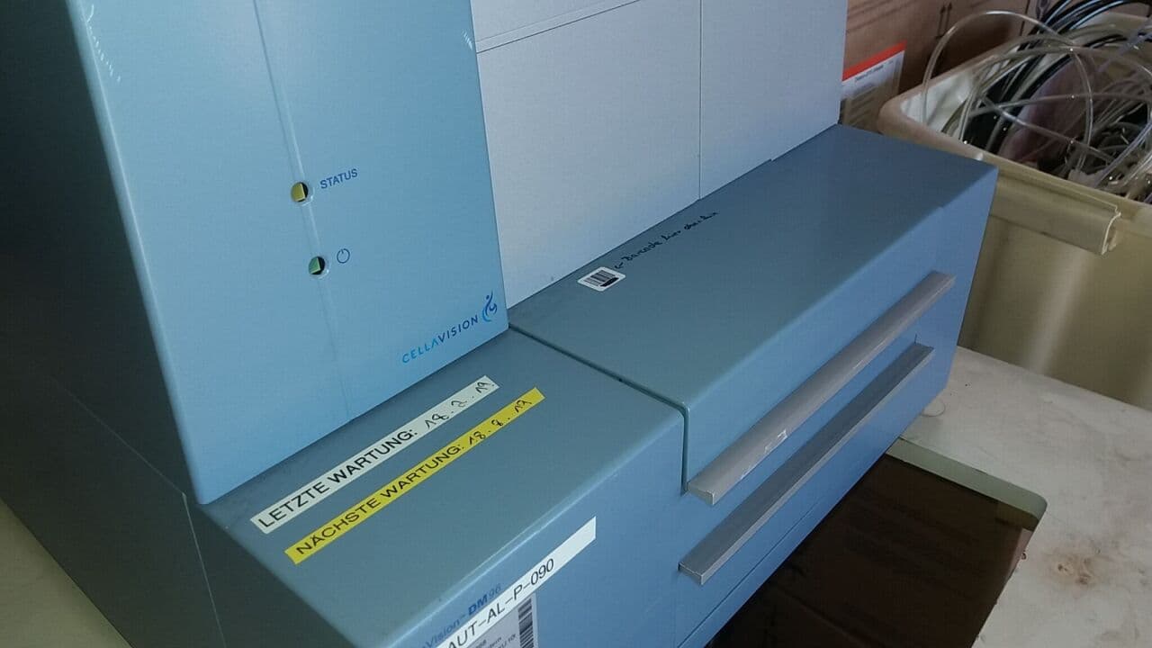 Siemens CellaVision DM96 XU 10 Automated Digital Cell Morphology Analyzer thumbnail 2