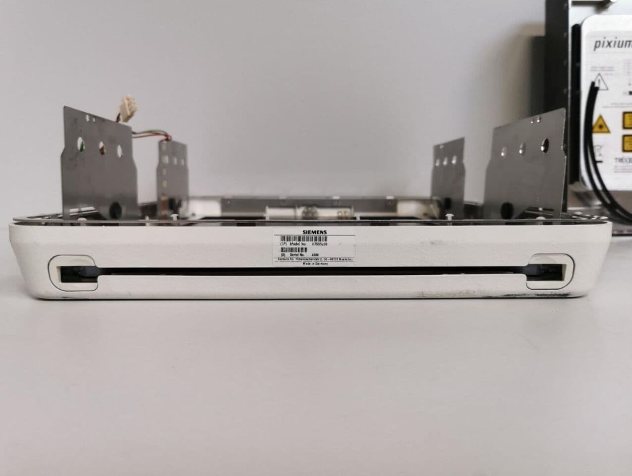 Siemens Pixium 4700 High-Performance Digital Radiography Detector thumbnail 5