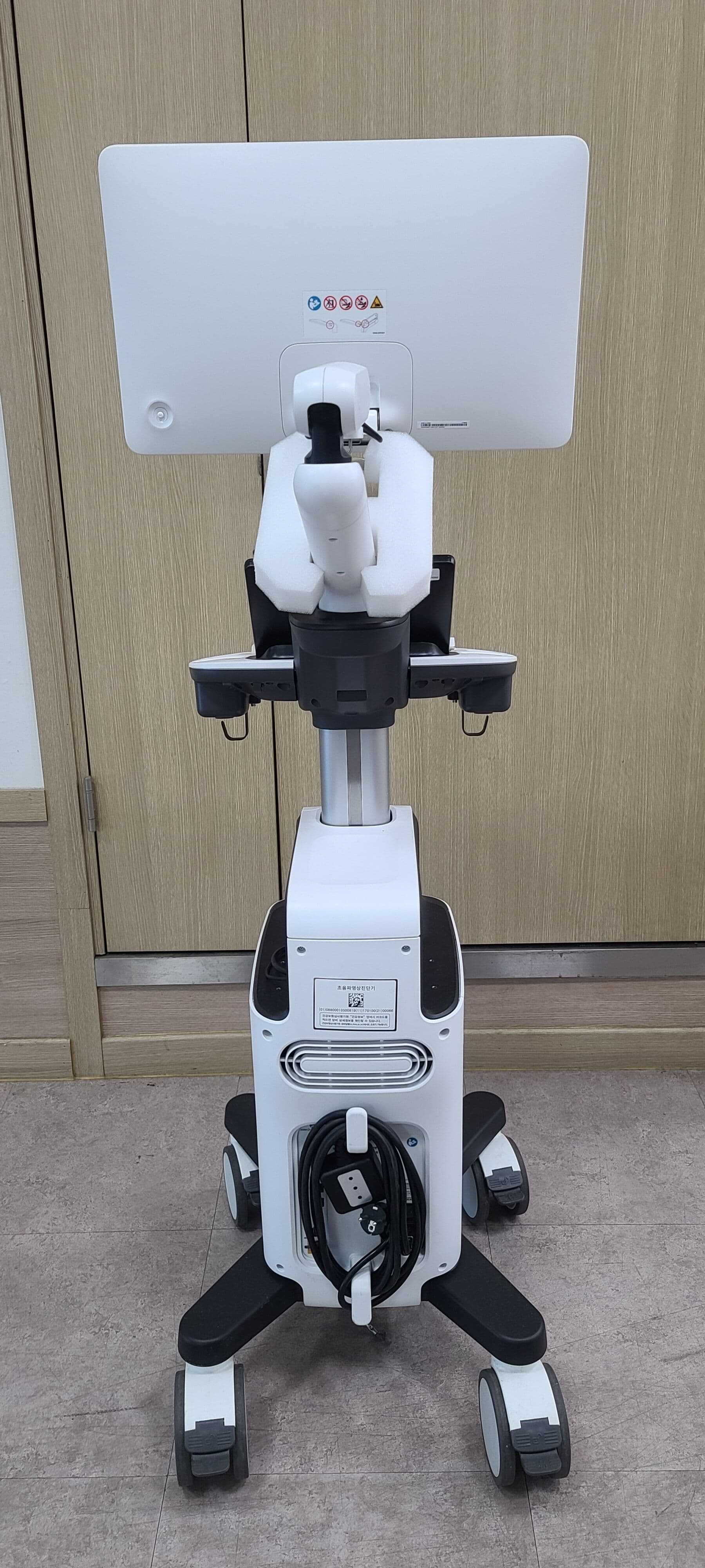 Samsung Medison HS40A OB/GYN and Vascular Ultrasound System thumbnail 3