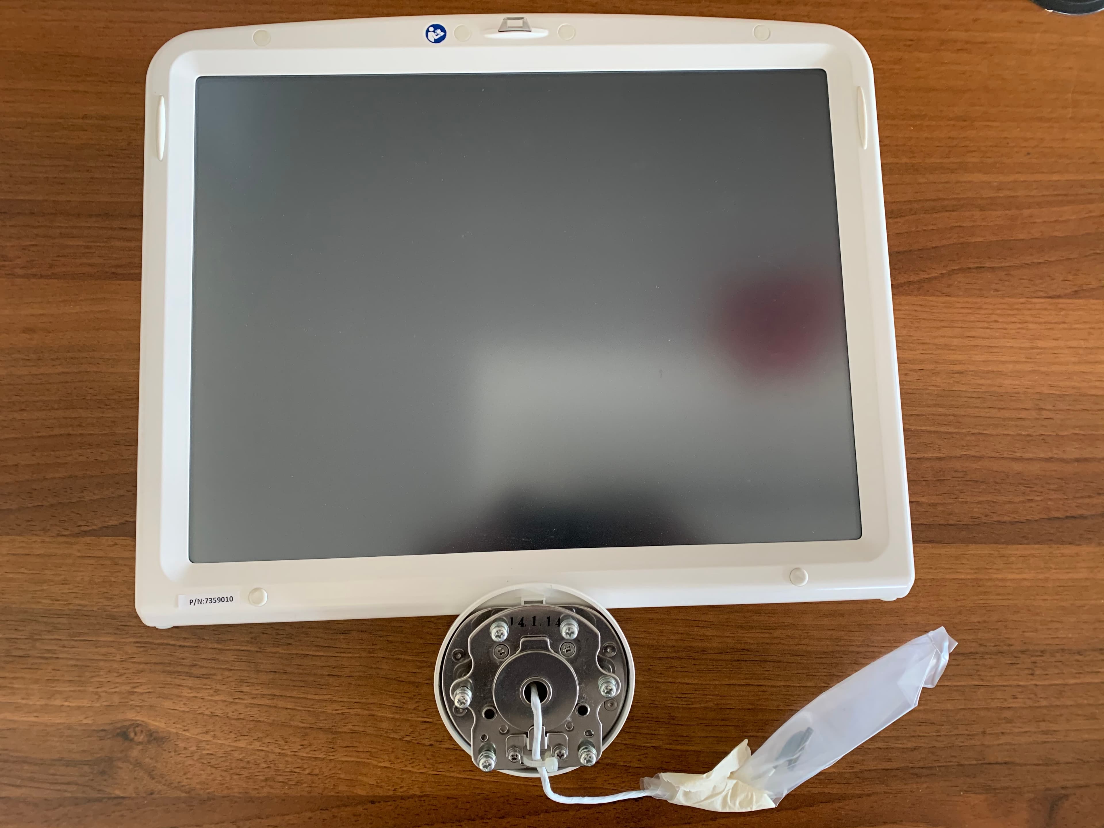 Hitachi  Noblus LCD Monitor