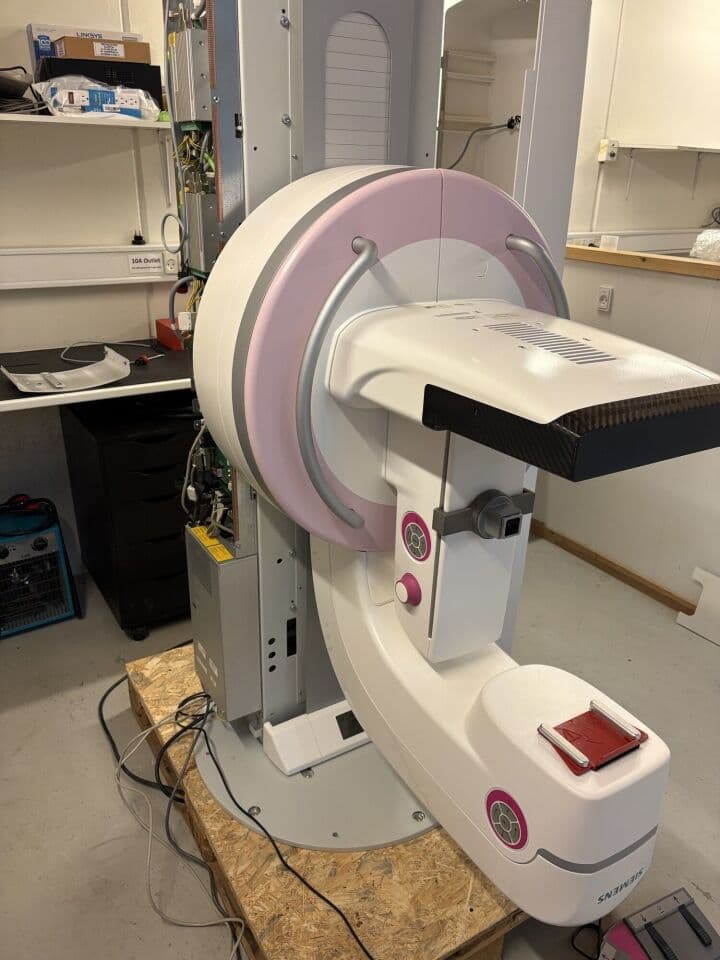 Siemens Mammomat Inspiration Prime 3D Mammography Unit thumbnail 2