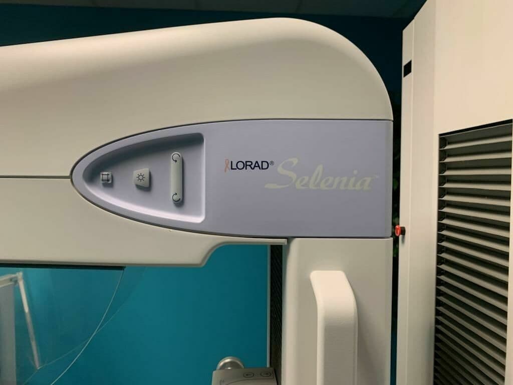 Lorad Selenia Digital Mammography Unit thumbnail 2