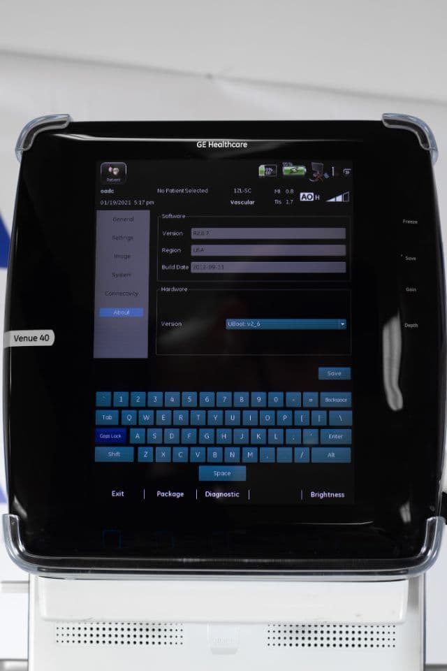 GE Healthcare Venue 40 Portable Ultrasound System thumbnail 9