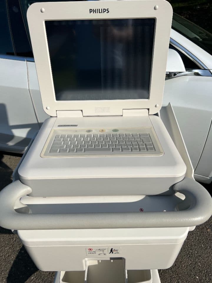 Philips PageWriter TC70 Clinical EKG Machine thumbnail 3