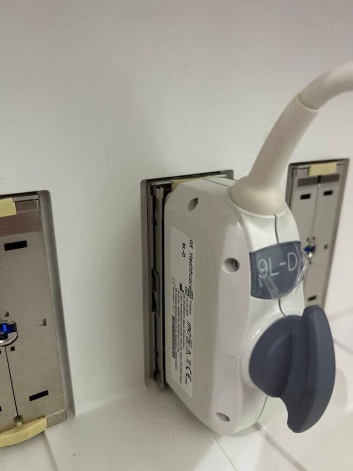 GE 9L-D Linear Array Ultrasound Transducer thumbnail 4