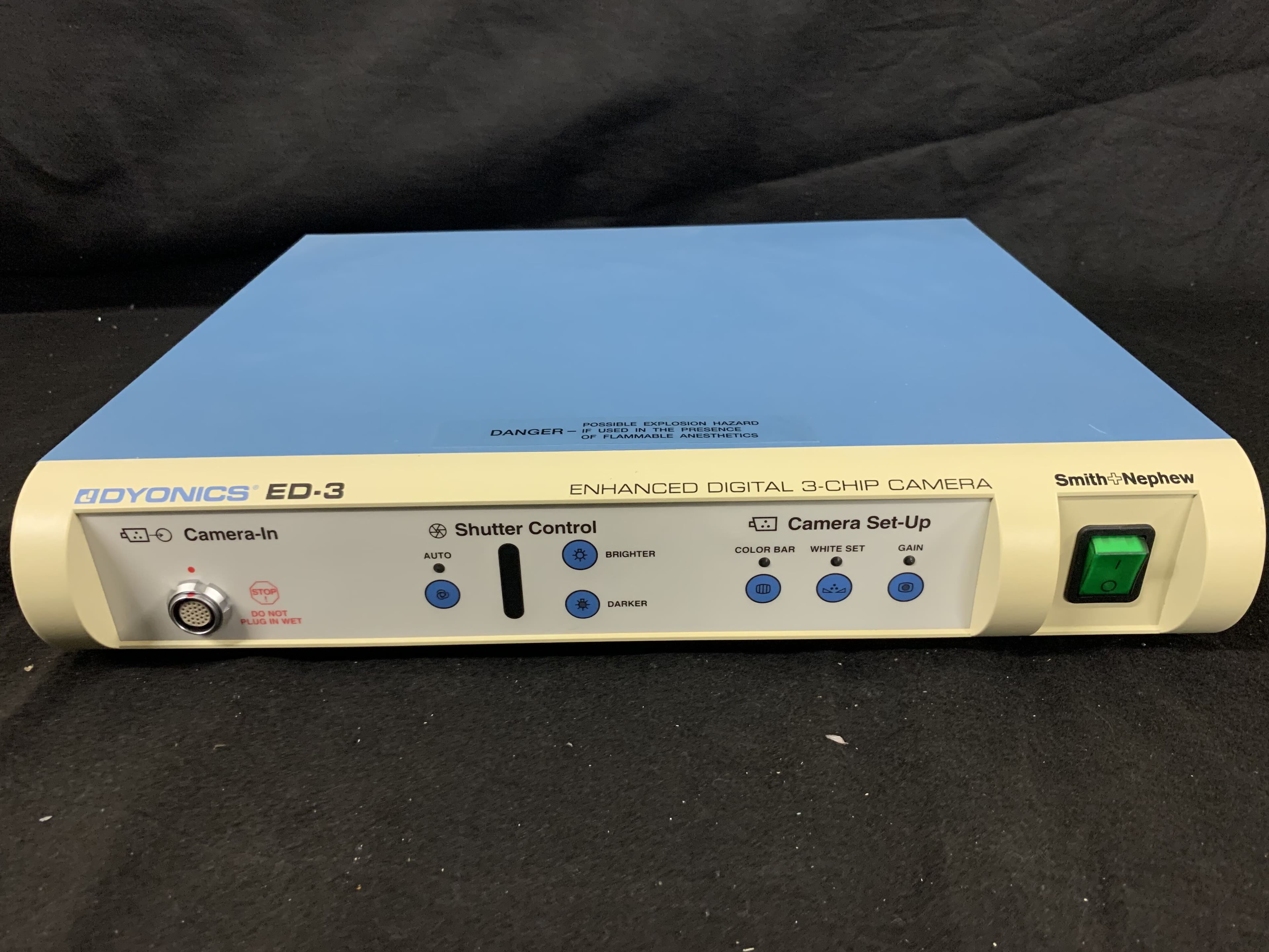 Dyonics ED-3 Enhanced Digital 3-Chip Endoscopy Camera System