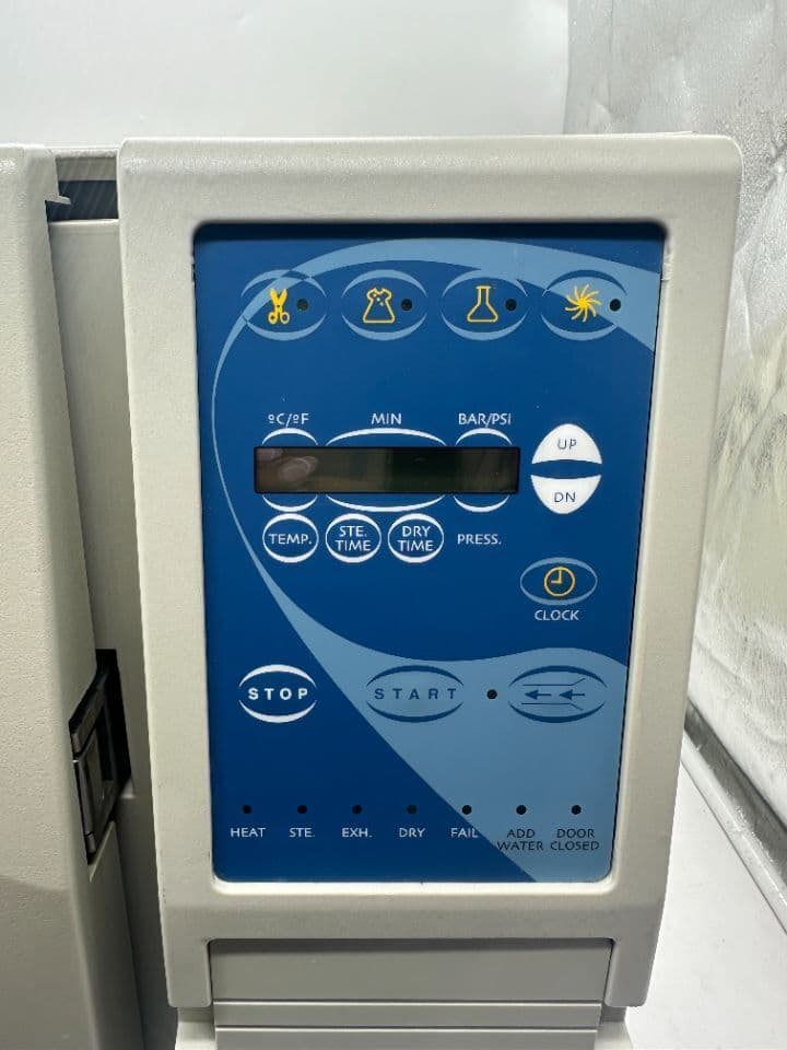Tuttnauer 234UEA Tabletop Autoclave thumbnail 2
