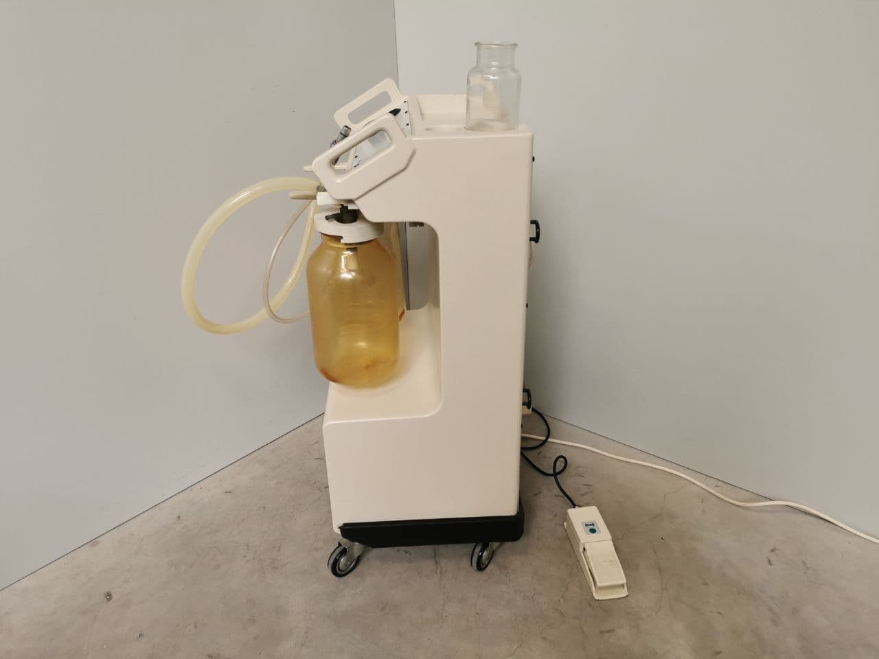 Medical Suction Pump by ATMOS (Optimat S) thumbnail 3