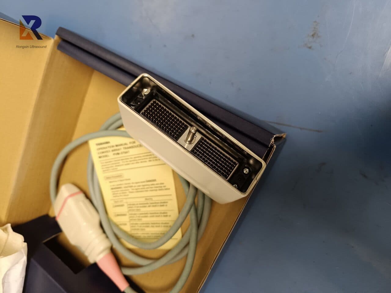 Toshiba PLM-703AT Linear Array Ultrasound Transducer thumbnail 3