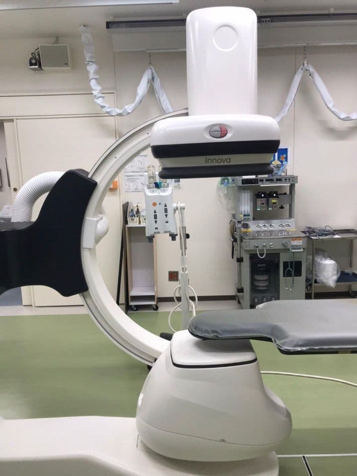 GE Innova IGS 630 Biplane Interventional Angiography System thumbnail 5