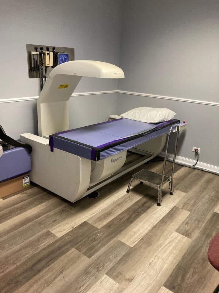 Advanced Bone Densitometry with the Hologic Discovery QDR System thumbnail 10