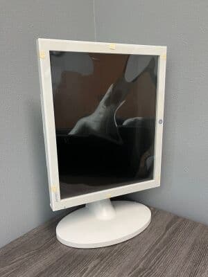 GE CDA19T 19-inch Touch Screen Monitor for Clinical Workstations thumbnail 2
