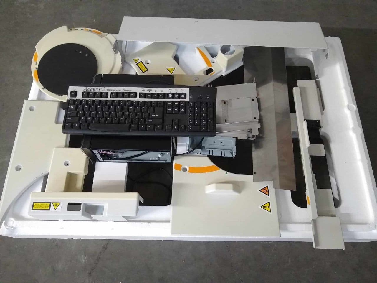 Olympus AU480 Automated Clinical Chemistry Analyzer thumbnail 3