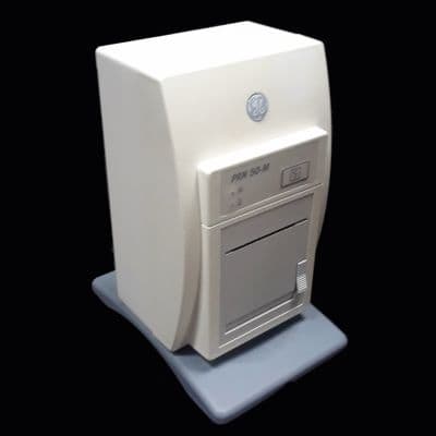 GE CIC Pro Central Monitoring System with 8 Dash 4000 Bedside Monitors thumbnail 3