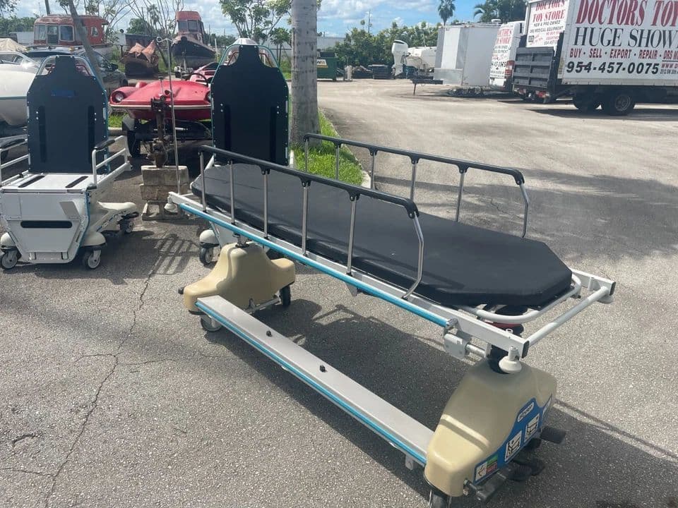 Stryker 1080 Transport Stretcher thumbnail 4